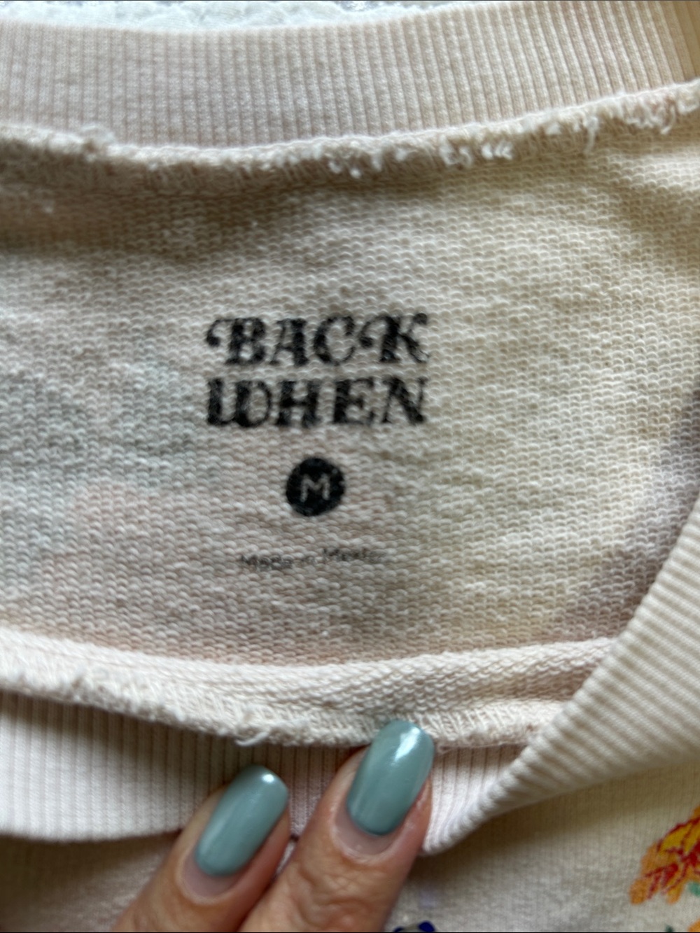 Puff-Sleeve Sweatshirt - Picture 10 of 10